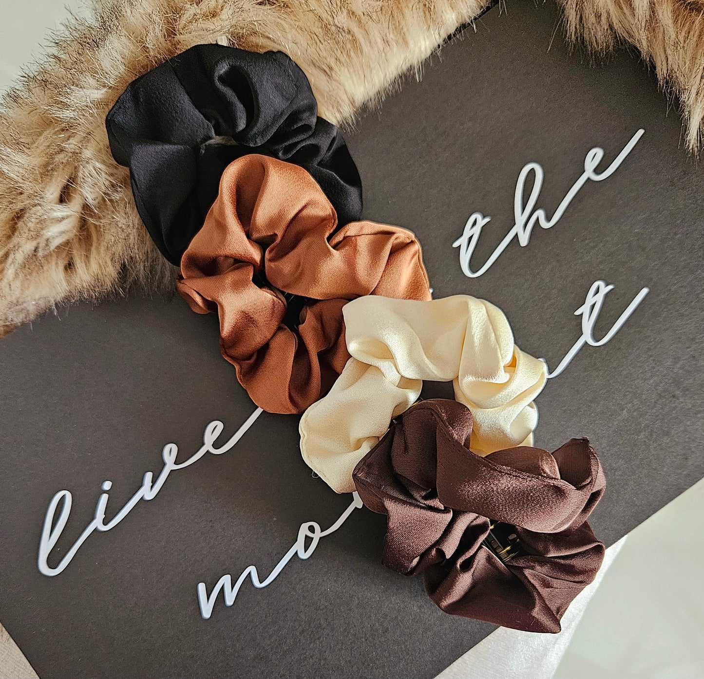 Vero Scrunchies