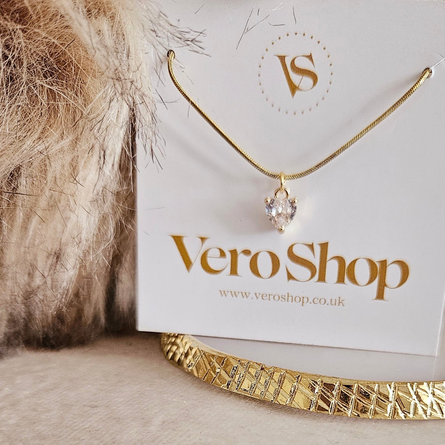 Heart Shaped Diamond Necklace - Stainless Steel.