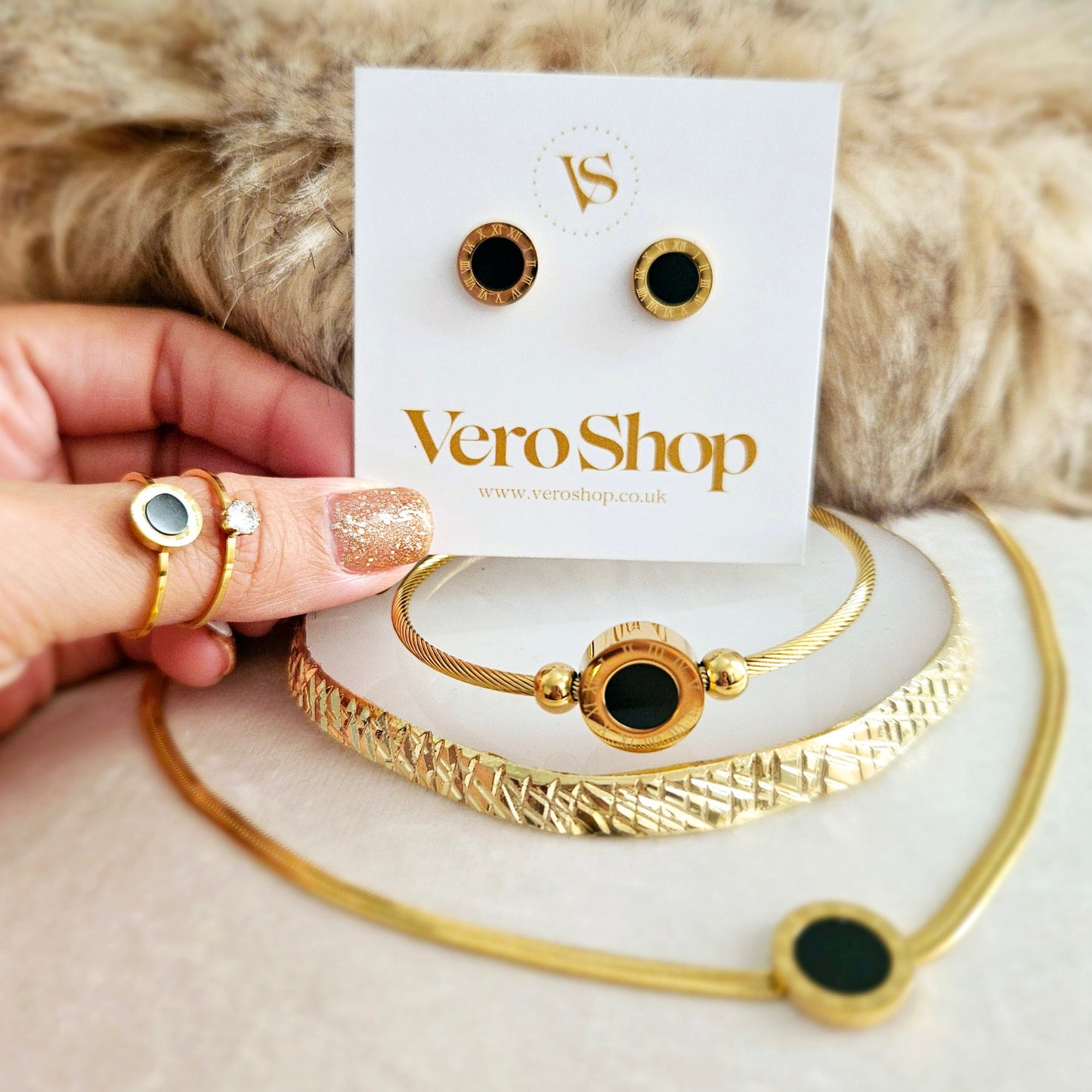 Roma - Stud earrings -18K Gold Plated.