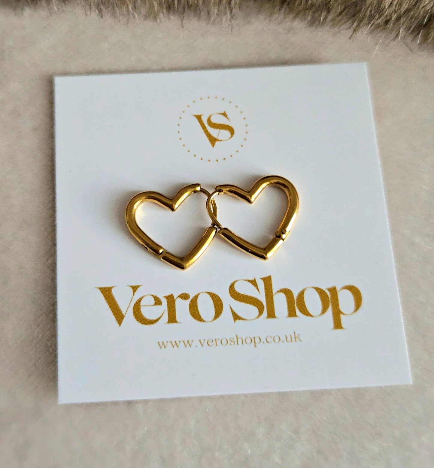 Chic hearts  > Hoops earrings.