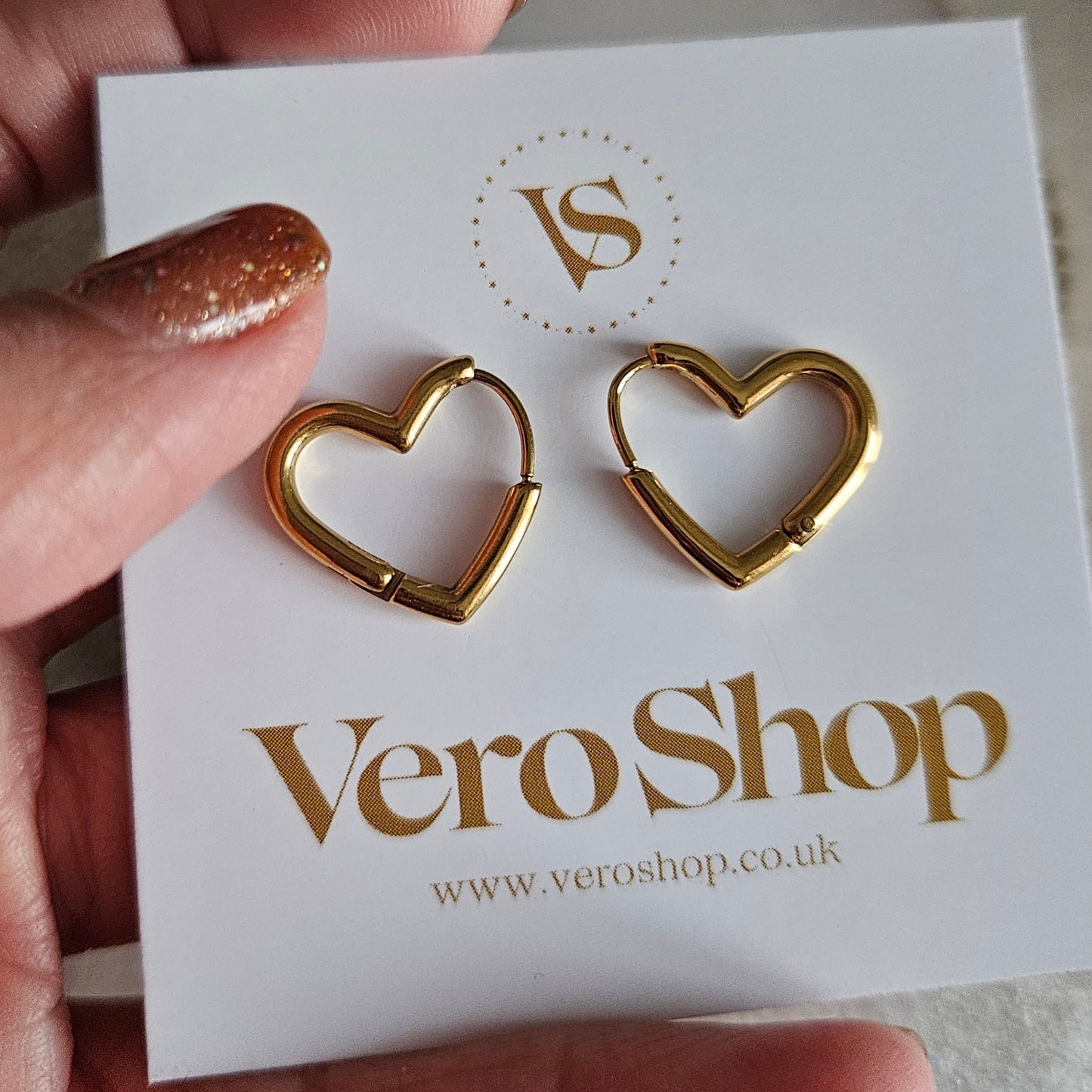 Chic Hearts - Hoop earrings