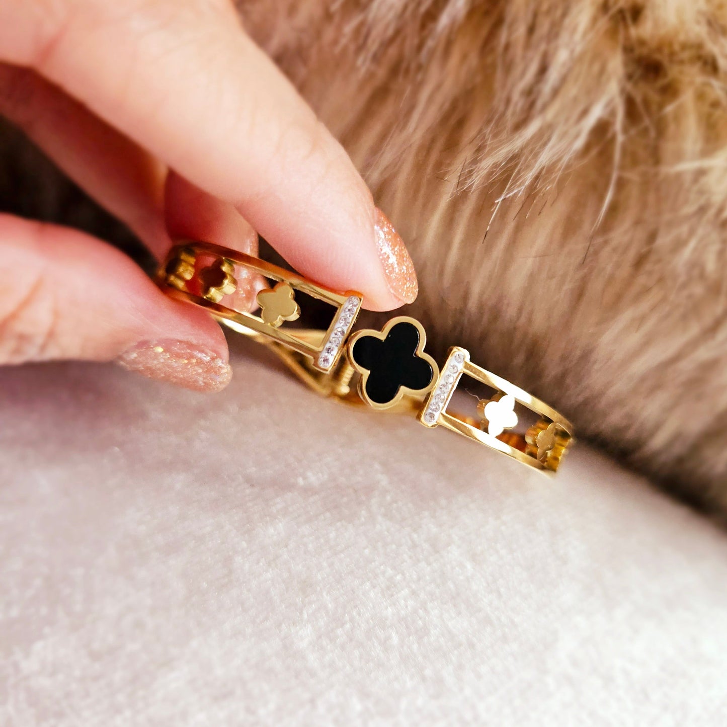 Emilia Bangle Bracelet - 18K Gold Plated.