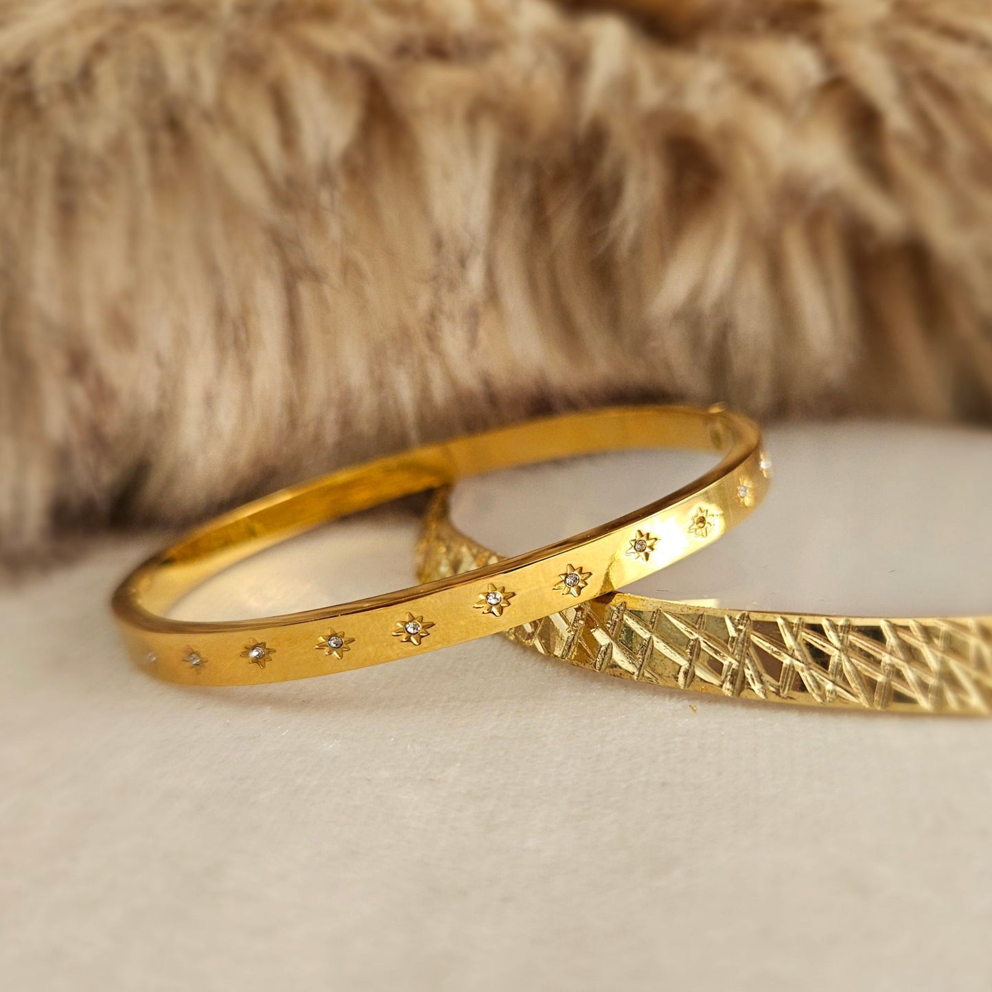 Snow Bangle - 18k Gold Plated.