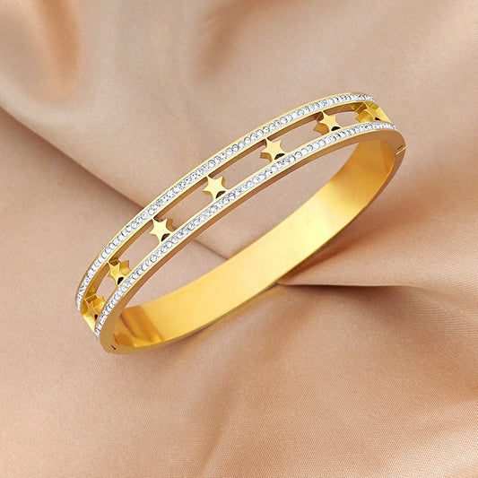 Arya Star - Luxuriuos Bangle - 18k Gold Plated.